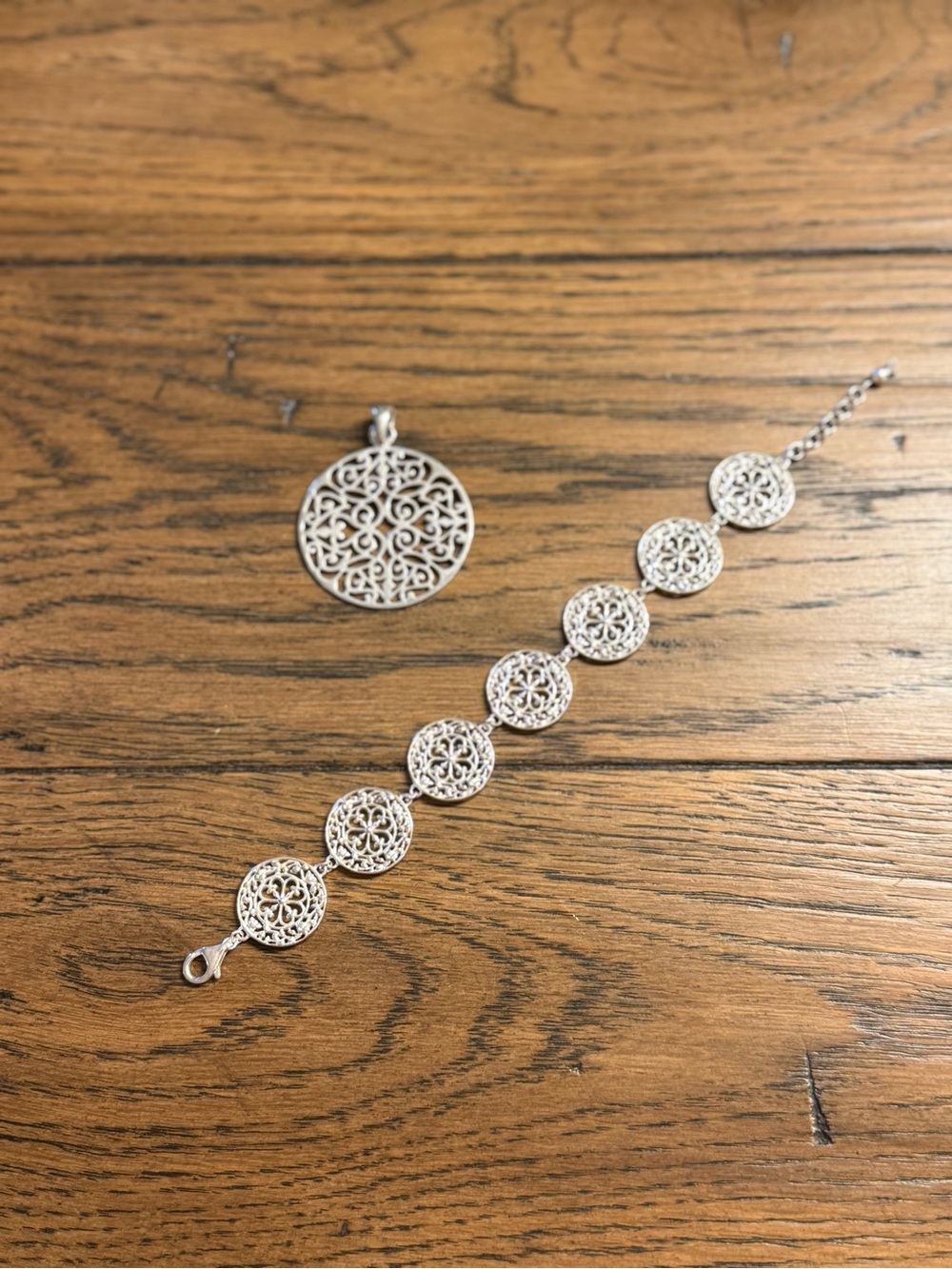 Filigree Circle Silver Bracelet with Matching Pendant - Silver